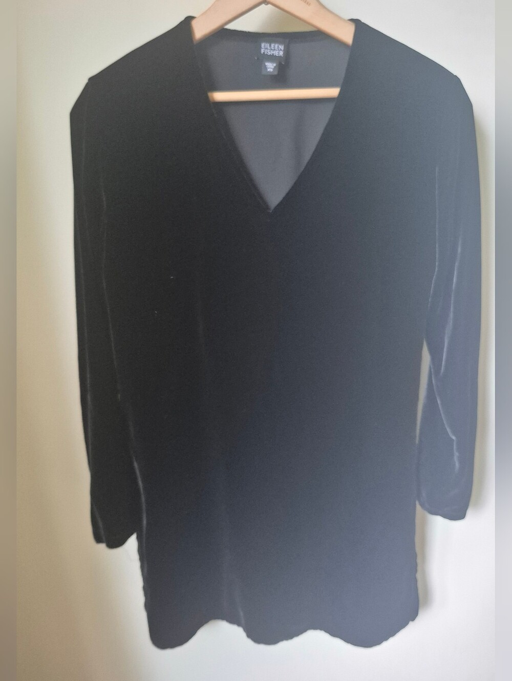 Eileen Fisher Black Silk Velvet V-Neck Tunic - Sz XS - EUC - Capsule Minimalist